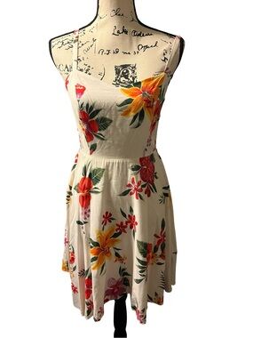 Old Navy Sz Medium Bright Tropical Blooms Sundress